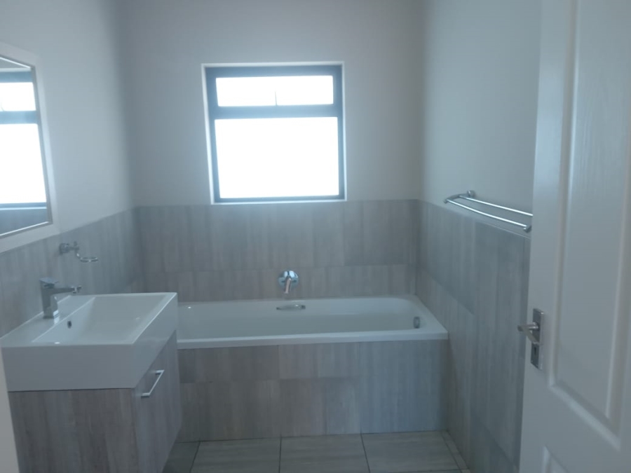 3 Bedroom Property for Sale in Kidds Beach Eastern Cape